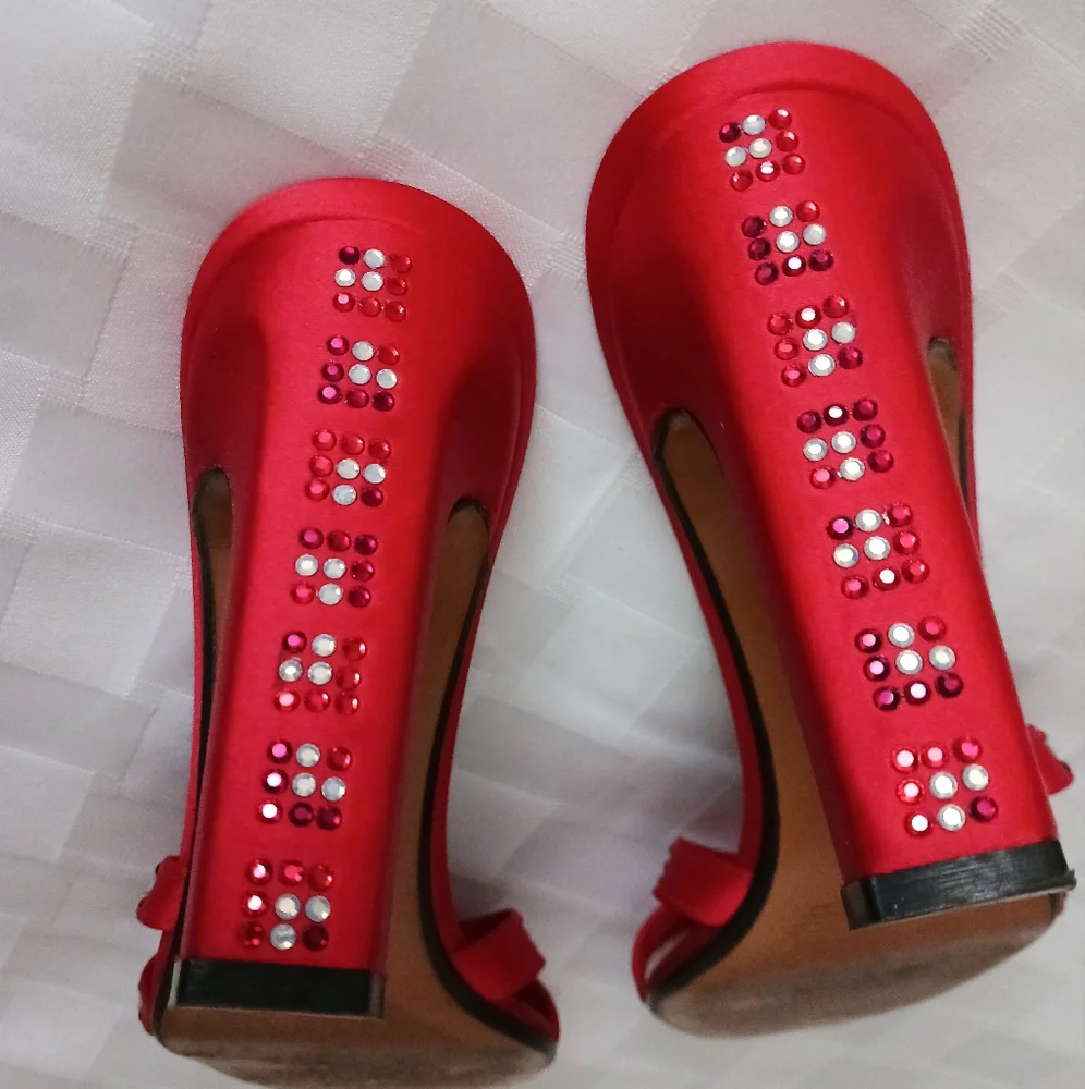 EUC Stuart Weitzman Heels 👠 - Picture 4 of 10